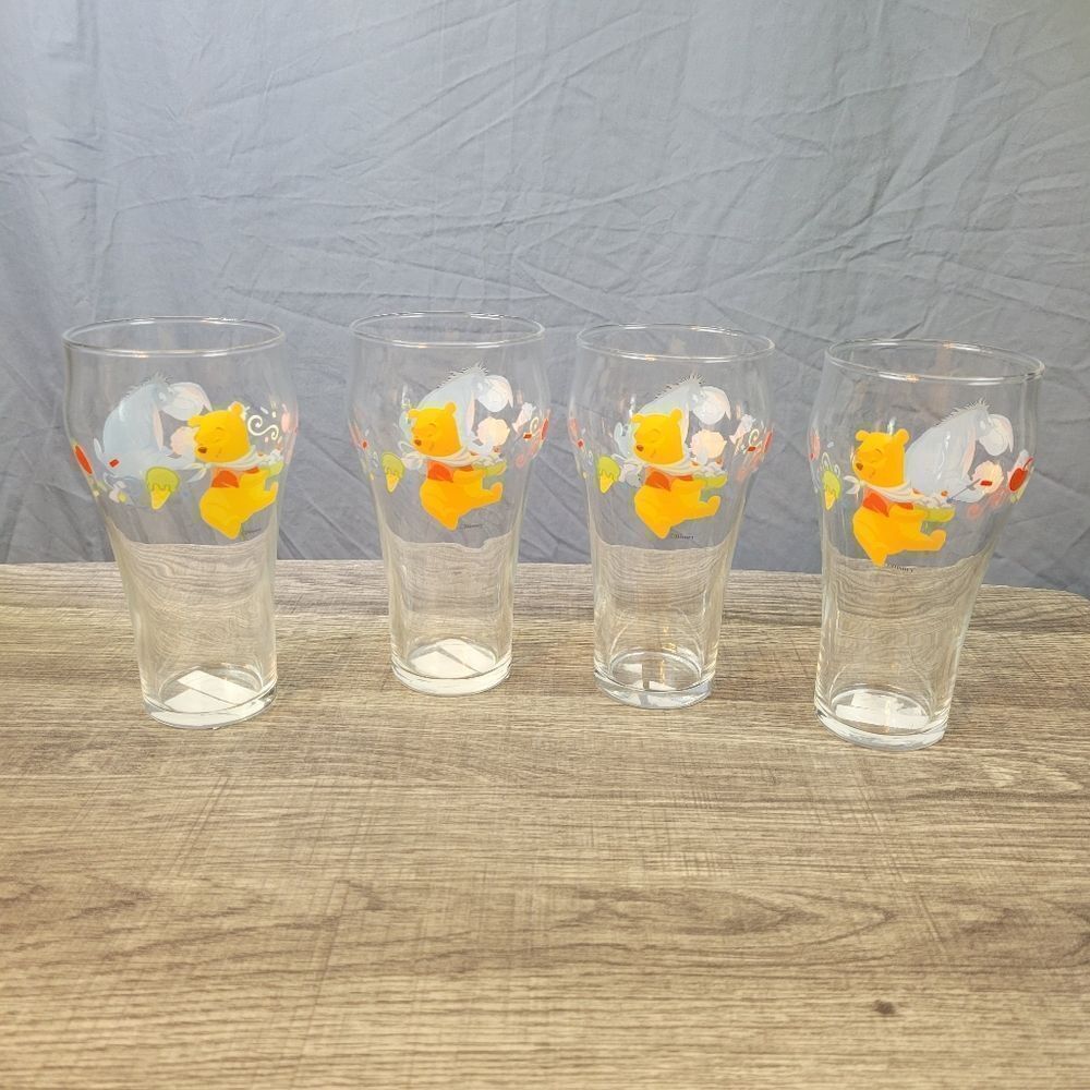 Disney Winnie The Pooh And Eeyore Bell Shape‎ Drinking Glass Set
